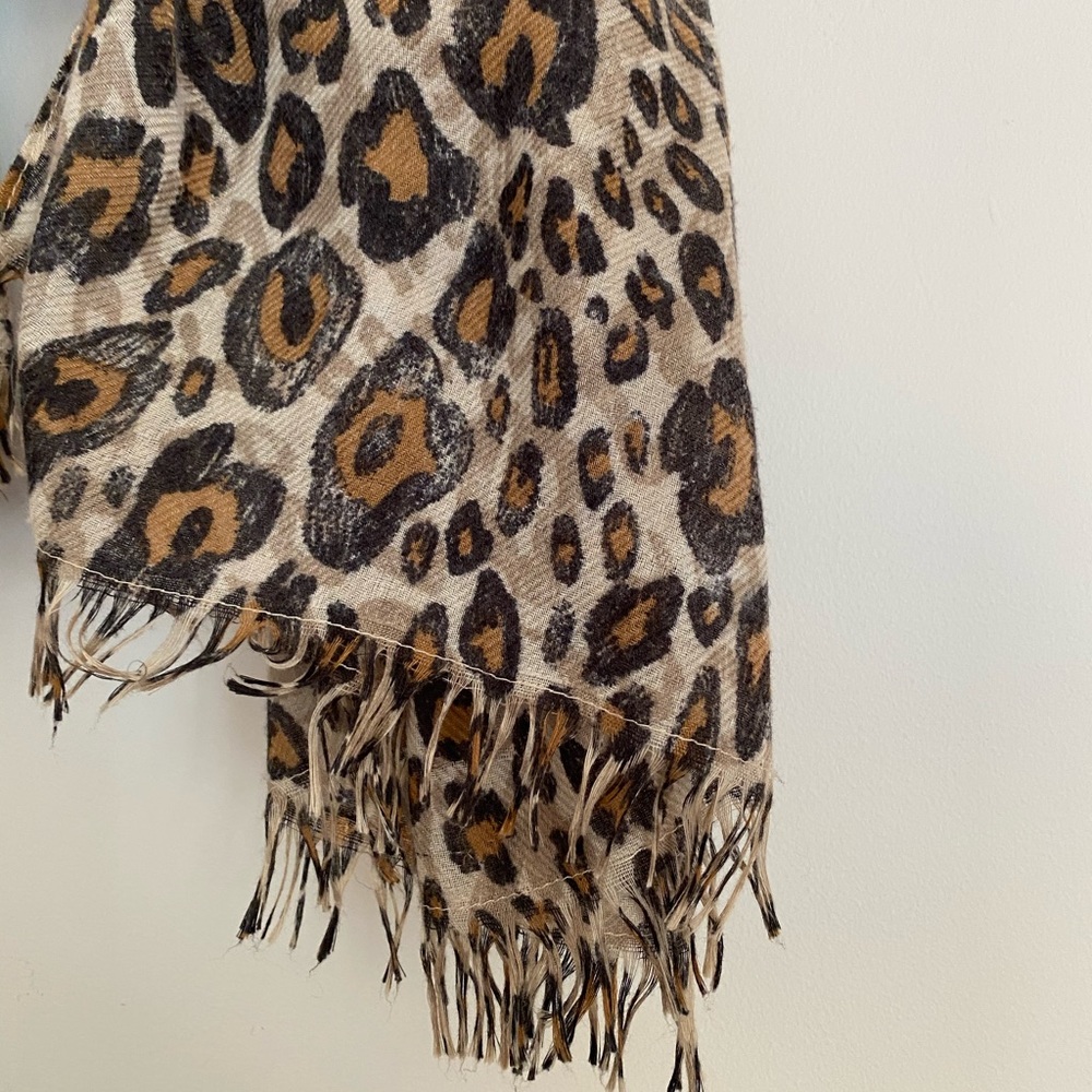 JCrew Animal Print Scarf - Picture 1 of 2
